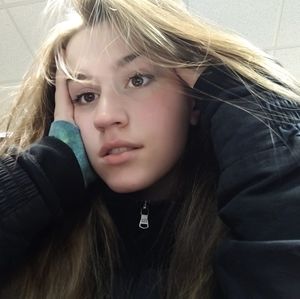 Meet your Posher, Lily